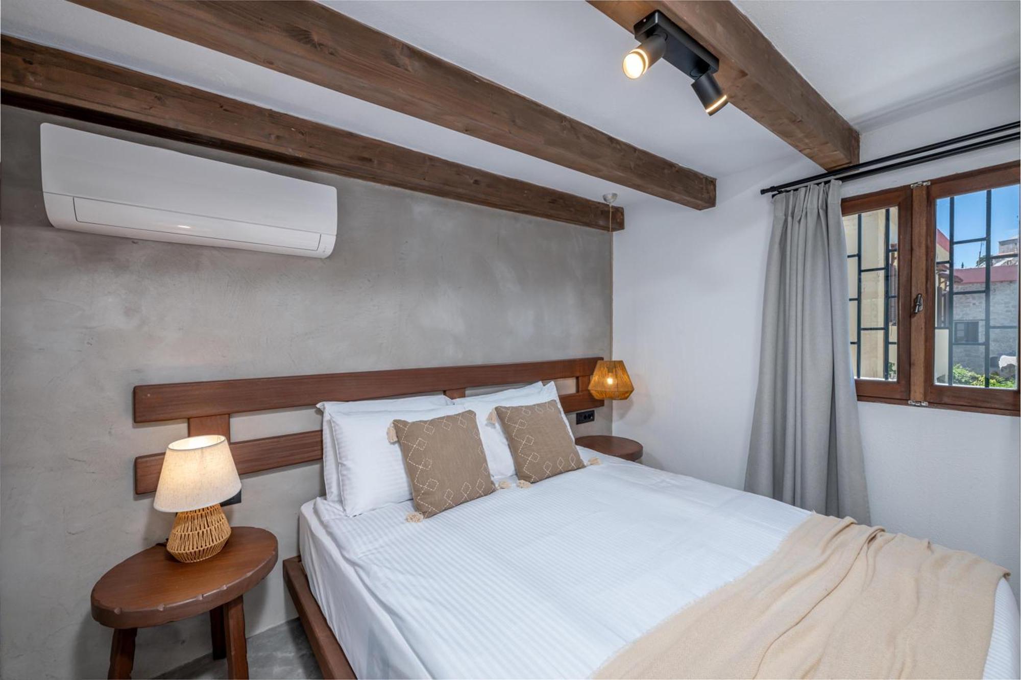 Elia Suites - Old Town Rhodes City Esterno foto