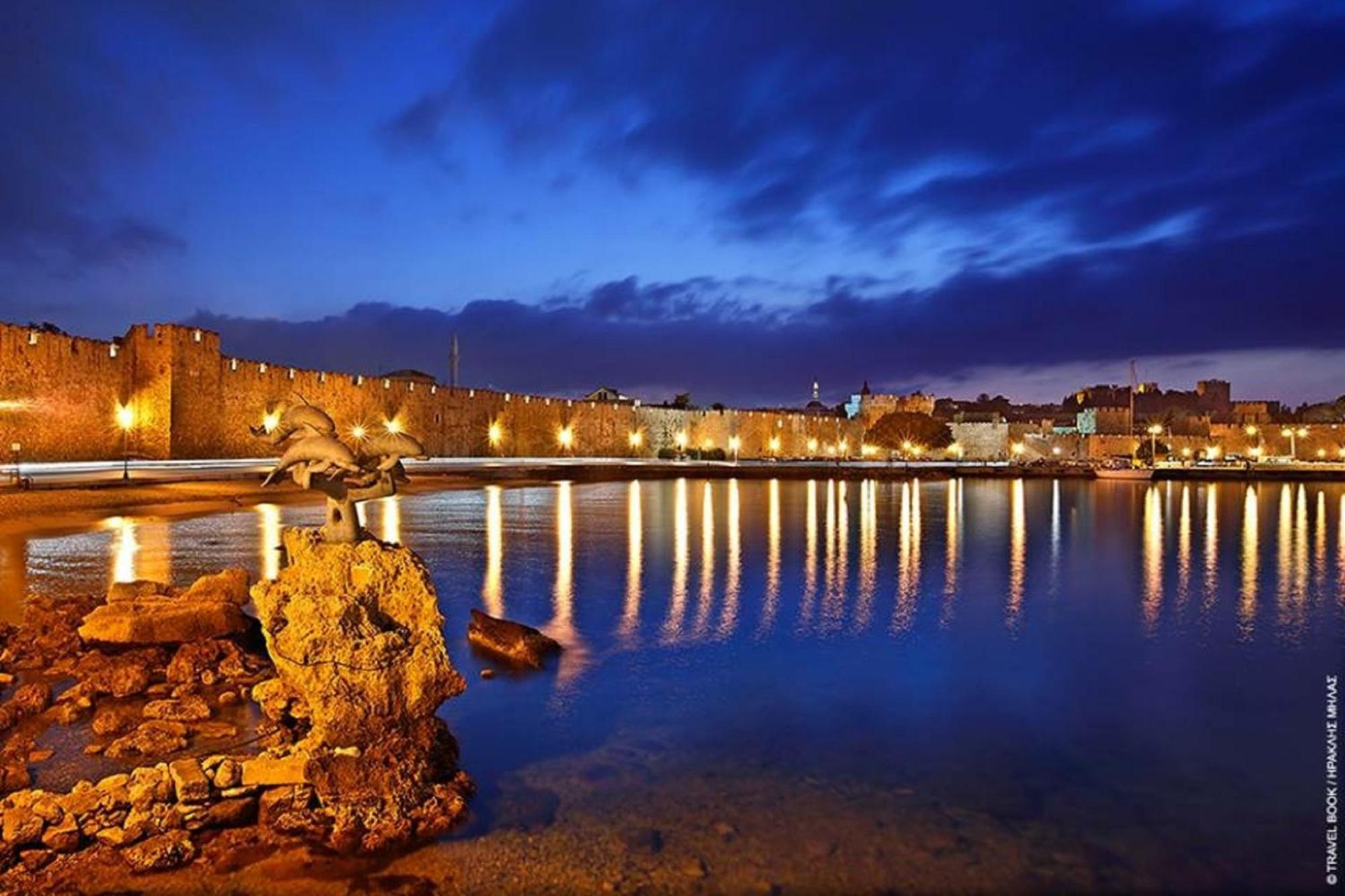 Elia Suites - Old Town Rhodes City Esterno foto
